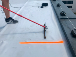 Kontrola vodotěsnosti při předání střechy