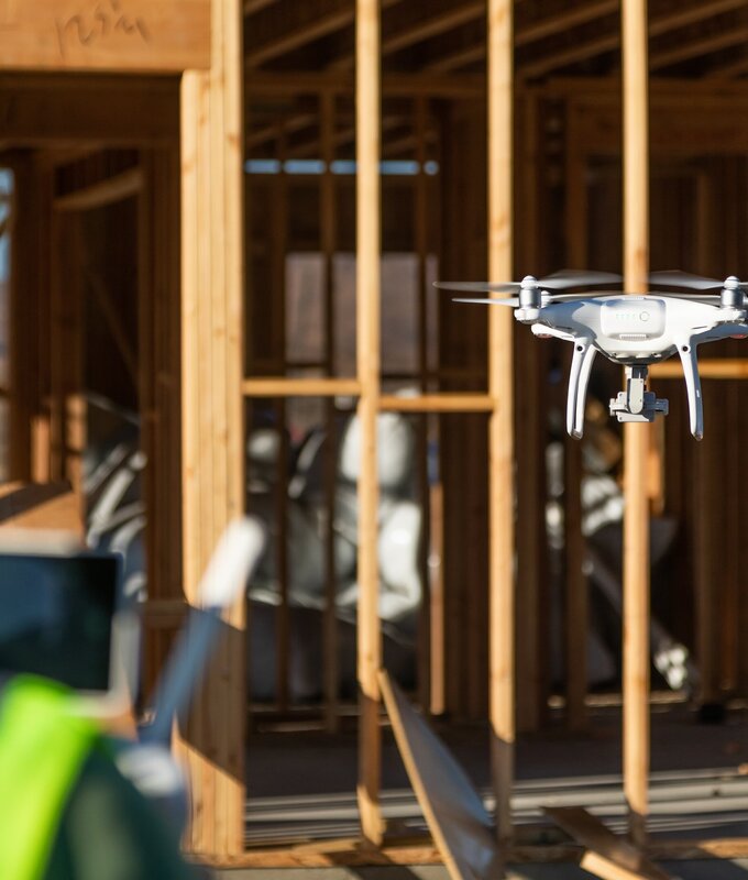 Efektivní diagnostika stavu střechy? Využijte naši zkoušku s dronem!